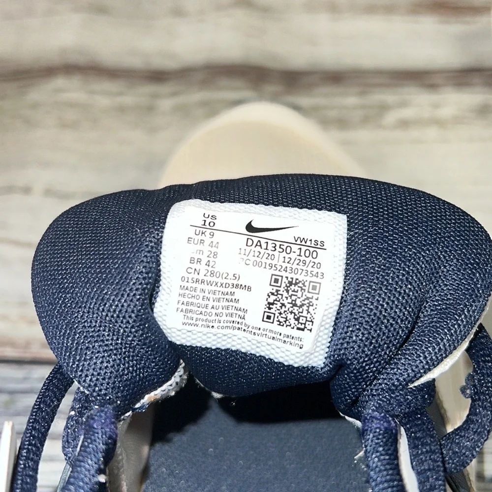 Nike Men's Renew Retaliation 3 Summit White/ MTLC Armory NVY-Obsidian Size-10
